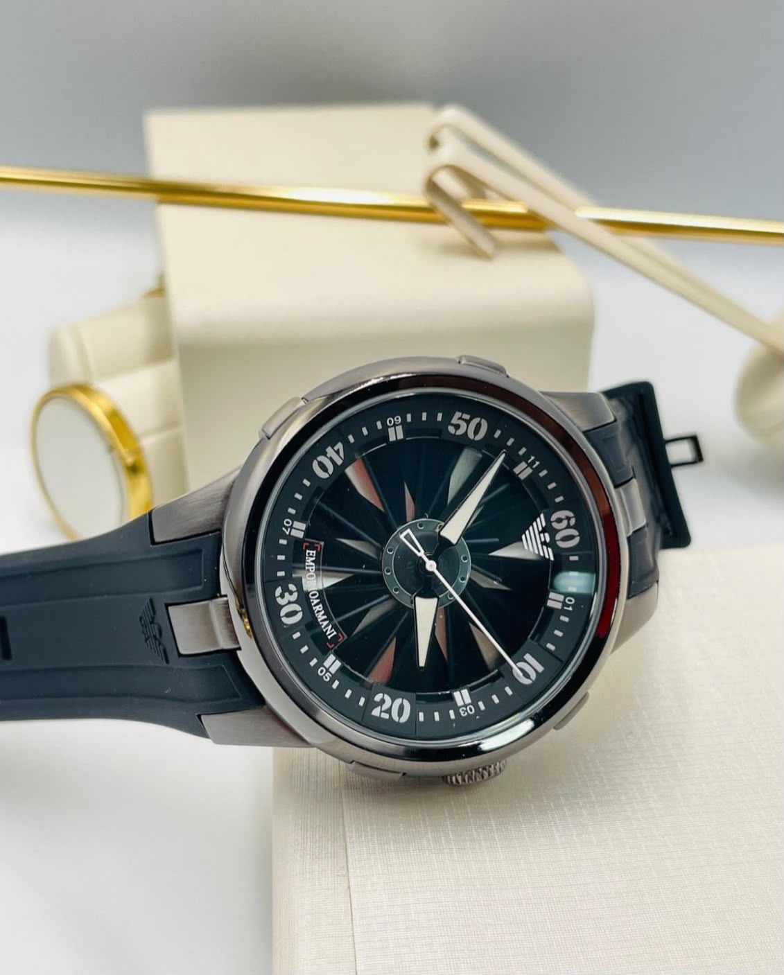 Armani Speedwy - Imagem 3